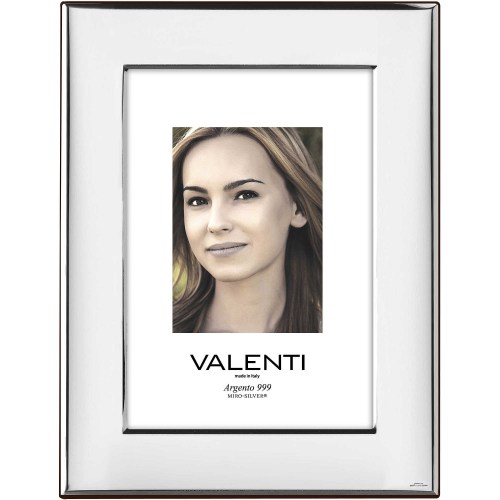 Cornice portafoto Valenti Argenti codice 52103/4L in Argento 999 Miro-Silver, dal design elegante e raffinato, ideale per valorizzare fotografie e ricordi speciali in ogni ambiente della casa.